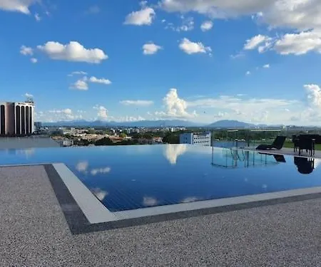 Kozi Square Infinity Pool III Apartment Kuching Exterior photo